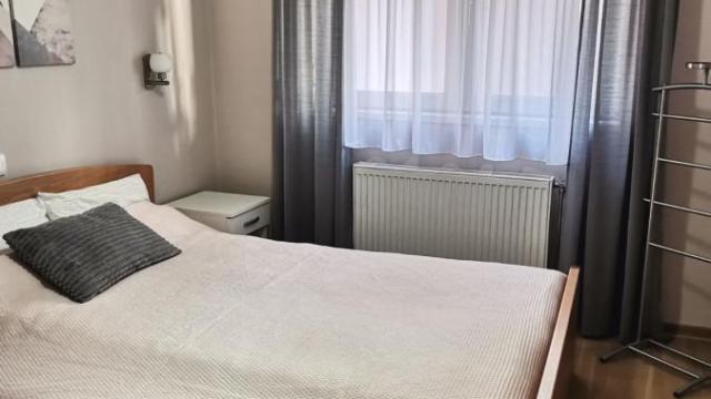 Stan, Trosoban, Izdavanje, 66m2, Čubura, Vračar, Maksima Gorkog