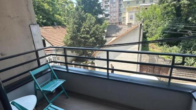 Stan, Dvosoban, Izdavanje, 54m2, Južni bulevar, Vračar, Vardarska