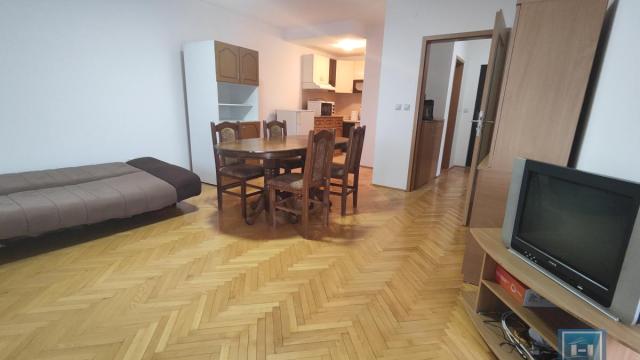 Stan, Trosoban, Prodaja, 71m2, Centar, Gradska lokacija, Jagodina