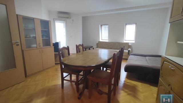 Stan, Trosoban, Prodaja, 71m2, Centar, Gradska lokacija, Jagodina