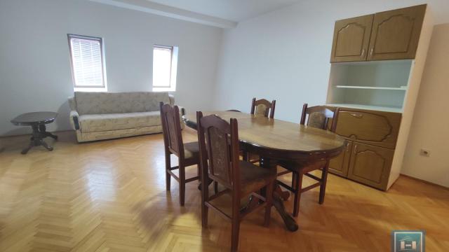 Stan, Trosoban, Prodaja, 71m2, Centar, Gradska lokacija, Jagodina