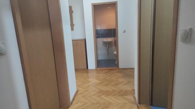 Stan, Trosoban, Prodaja, 71m2, Centar, Gradska lokacija, Jagodina