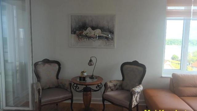 Stan, Trosoban, Prodaja, 92m2, Novi Banovci, Okolno mesto, Beogradska