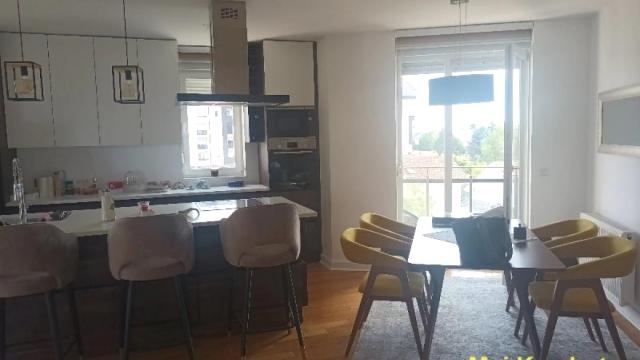 Stan, Trosoban, Prodaja, 92m2, Novi Banovci, Okolno mesto, Beogradska