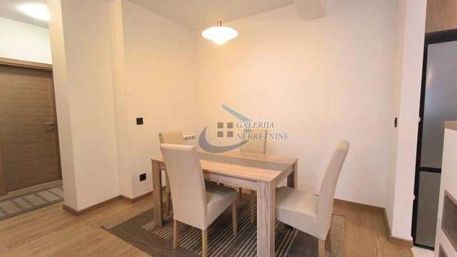 Stan, četvorosoban, Izdavanje, 102m2, Crveni krst, Vračar, Gročanska