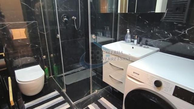 Stan, četvorosoban, Izdavanje, 102m2, Crveni krst, Vračar, Gročanska