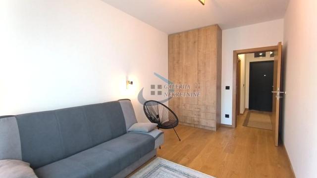 Stan, četvorosoban, Izdavanje, 102m2, Crveni krst, Vračar, Gročanska