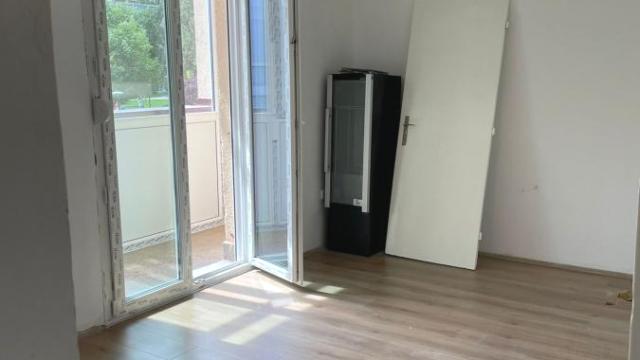 Stan, Trosoban, Prodaja, 64m2, Irig