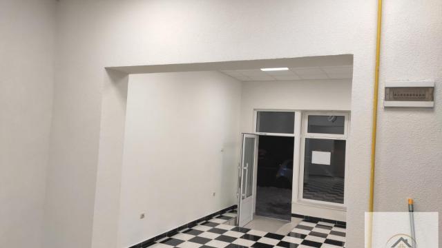 Poslovni prostor, Jednosoban, Izdavanje, 42m2, Ruma