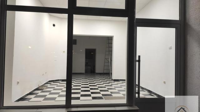 Poslovni prostor, Jednosoban, Izdavanje, 70m2, Ruma
