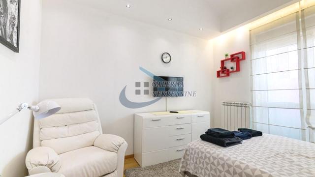 Stan, Trosoban, Prodaja, 80m2, Crveni krst, Vračar, Vojvode Šupljikca