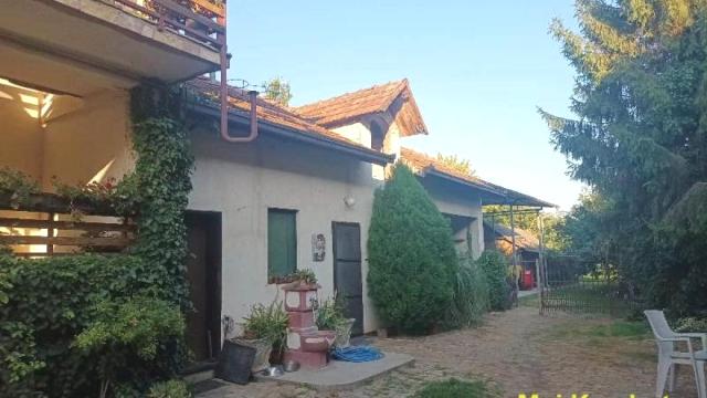 Kuća, Prodaja, 431m2, Nova Pazova, Okolno mesto, Kneza Mihaila