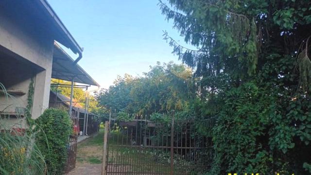 Kuća, Prodaja, 431m2, Nova Pazova, Okolno mesto, Kneza Mihaila
