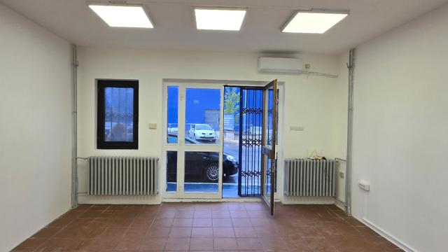 Poslovni prostor, Dvosoban, Prodaja, 105m2, Vojvode Stepe