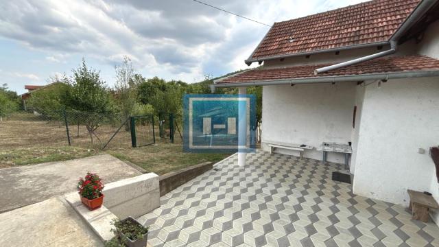Kuća, Trosoban, Prodaja, 120m2, Donje Štiplje, Okolno mesto, Jagodina