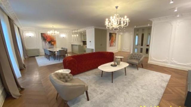Stan, četvorosoban, Izdavanje, 170m2, Čubura, Vračar, Cara Nikolaja II