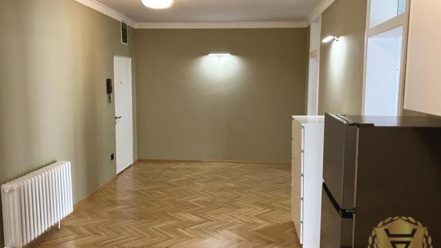 Stan, Trosoban, Izdavanje, 80m2, Krunska, Vračar, Njegoševa