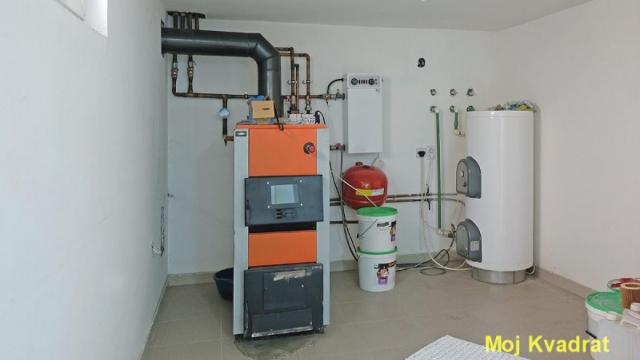 Kuća, Prodaja, 340m2, Vojni put, Zemun, Kolubarske bitke