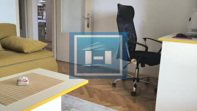 Stan, Trosoban, Prodaja, 98m2, Centar, Gradska lokacija, Ćuprija