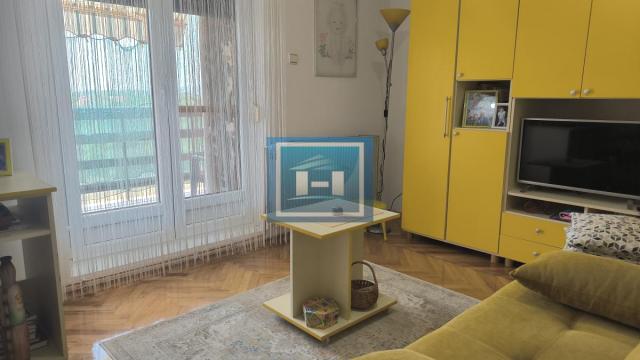 Stan, Trosoban, Prodaja, 98m2, Centar, Gradska lokacija, Ćuprija