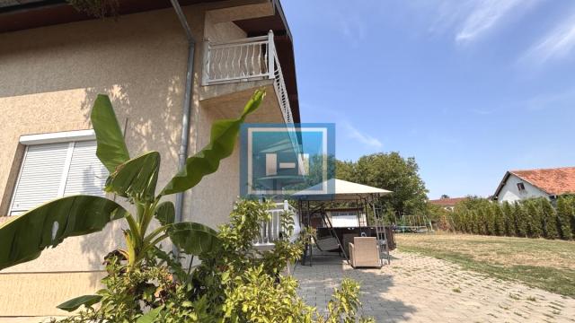Kuća, Prodaja, 280m2, Rakitovo, Okolno mesto, Jagodina