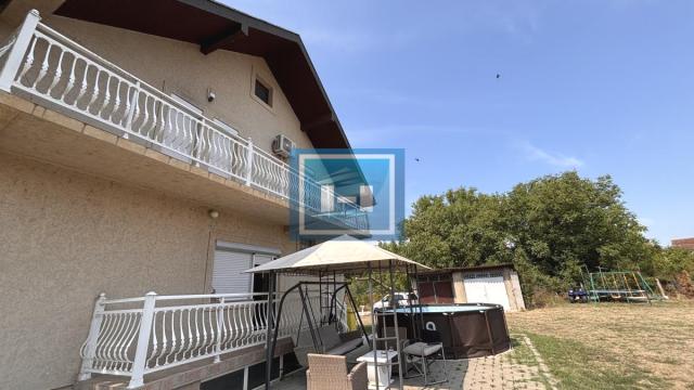 Kuća, Prodaja, 280m2, Rakitovo, Okolno mesto, Jagodina