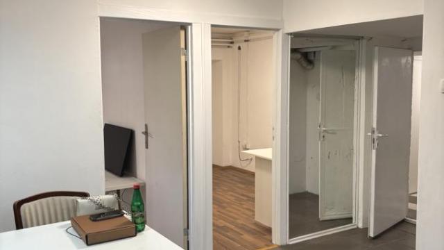 Poslovni prostor, Dvosoban, Prodaja, 43m2, Palata pravde, Savski venac, Savska