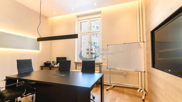 Poslovni prostor, Jednosoban, Izdavanje, 21m2, Centar, Stari grad, Hilandarska