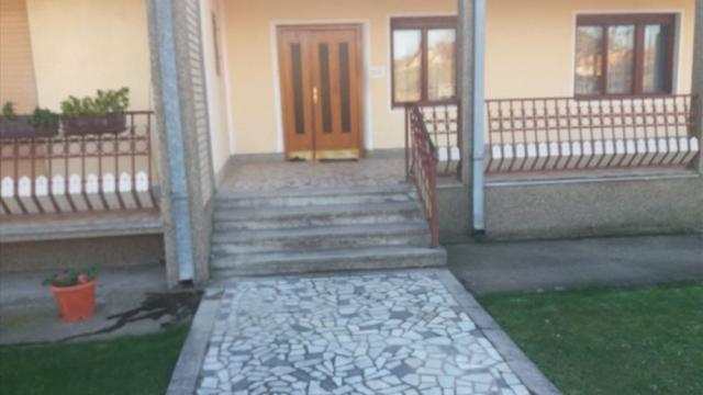 Kuća, Petosoban i veći, Prodaja, 130m2, Aleksandrovac, Okolno mesto, Srpskih junaka