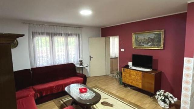 Kuća, Petosoban i veći, Prodaja, 130m2, Aleksandrovac, Okolno mesto, Srpskih junaka