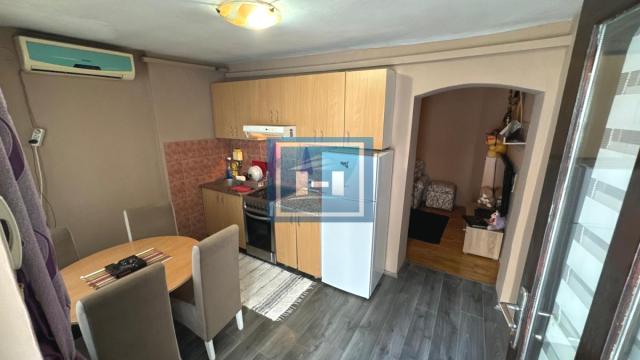 Kuća, četvorosoban, Prodaja, 90m2, Balkanska, Savski venac, Beograd