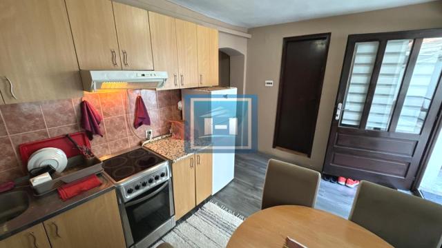 Kuća, četvorosoban, Prodaja, 90m2, Balkanska, Savski venac, Beograd