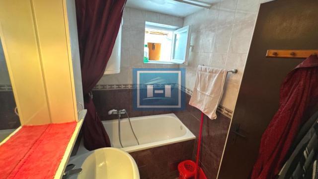 Kuća, četvorosoban, Prodaja, 90m2, Balkanska, Savski venac, Beograd