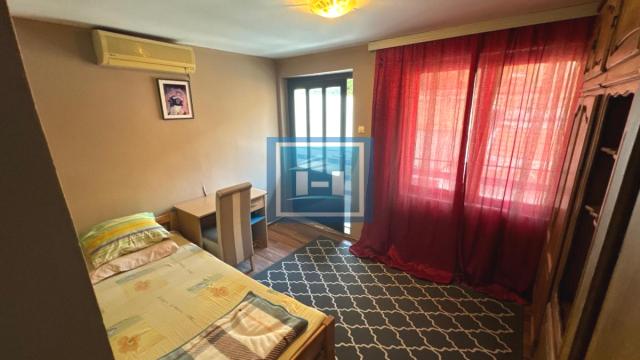 Kuća, četvorosoban, Prodaja, 90m2, Balkanska, Savski venac, Beograd