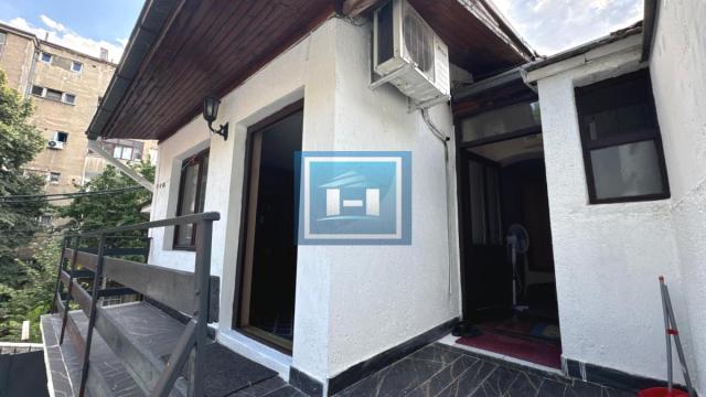 Kuća, četvorosoban, Prodaja, 90m2, Balkanska, Savski venac, Beograd