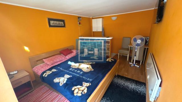 Kuća, četvorosoban, Prodaja, 90m2, Balkanska, Savski venac, Beograd