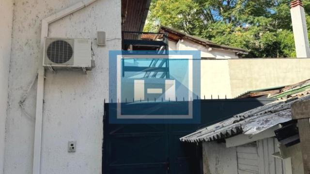 Kuća, četvorosoban, Prodaja, 90m2, Balkanska, Savski venac, Beograd