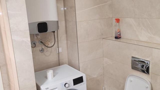 Stan, Trosoban, Izdavanje, 77m2, Hram svetog Save, Vračar, Sazonova