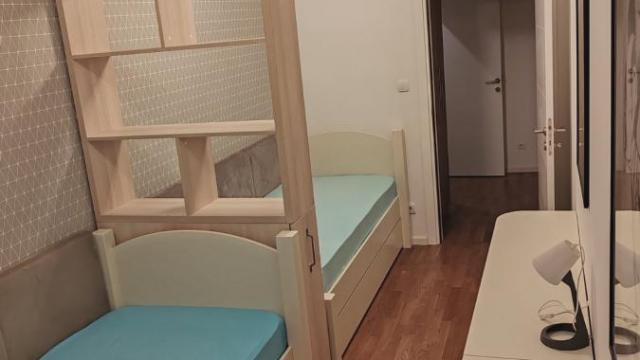 Stan, Trosoban, Izdavanje, 77m2, Hram svetog Save, Vračar, Sazonova