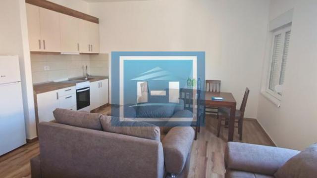 Stan, Trosoban, Izdavanje, 80m2, Paraćin