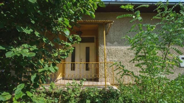 Kuća, Trosoban, Prodaja, 110m2, Suboticki put