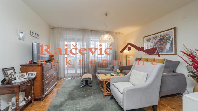 Stan, Trosoban, Prodaja, 77m2, Dorćol, Stari grad, Visokog Stevana