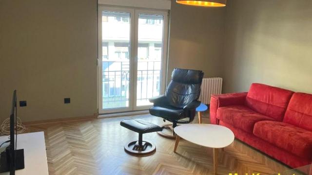 Stan, Trosoban, Izdavanje, 80m2, Slavija, Vračar, Njegoševa