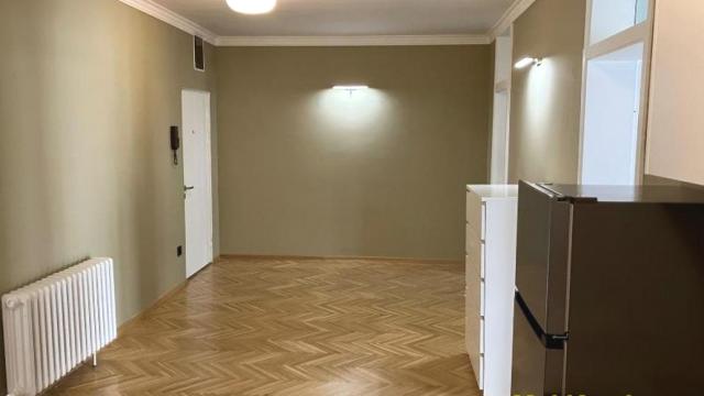 Stan, Trosoban, Izdavanje, 80m2, Slavija, Vračar, Njegoševa