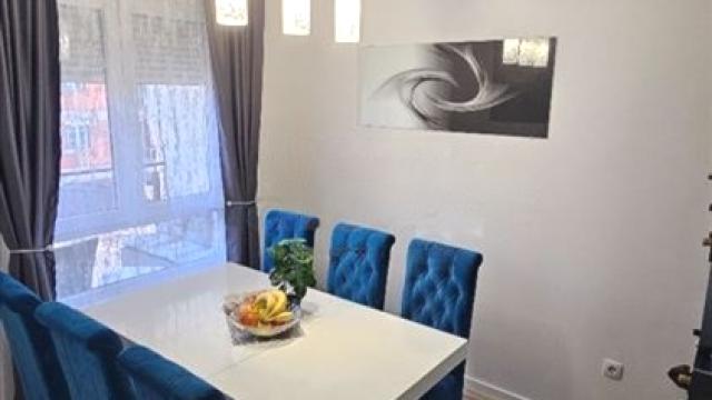 Stan, Trosoban, Prodaja, 70m2, Nikole Pasica