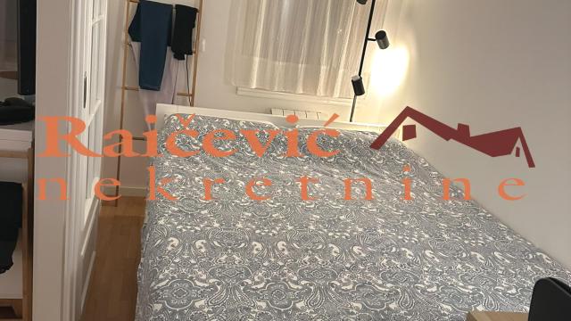 Stan, Jednoiposoban, Prodaja, 34m2, Donji grad, Zemun, Petra Kocica