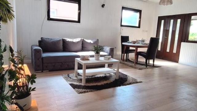 Kuća, Petosoban, Izdavanje, 100m2, Ledine, Novi Beograd, Srbobranska