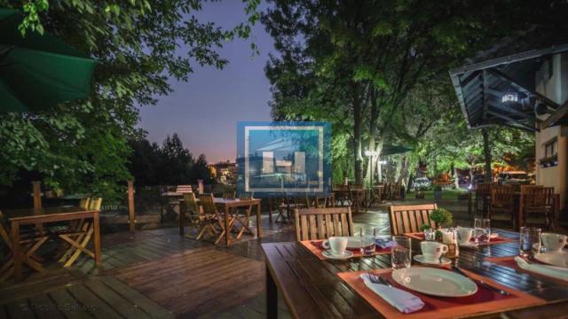 Poslovni prostor, Prodaja, 1100m2, Centar, Gradska lokacija, Ćuprija