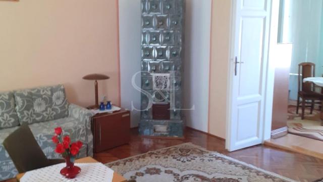 Kuća, Prodaja, 297m2, Centar, Gradska lokacija, Sombor