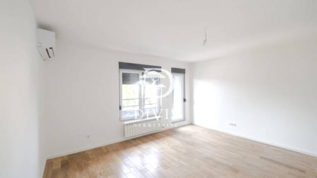 Stan, Dvoiposoban, Prodaja, 56m2, Danijelova